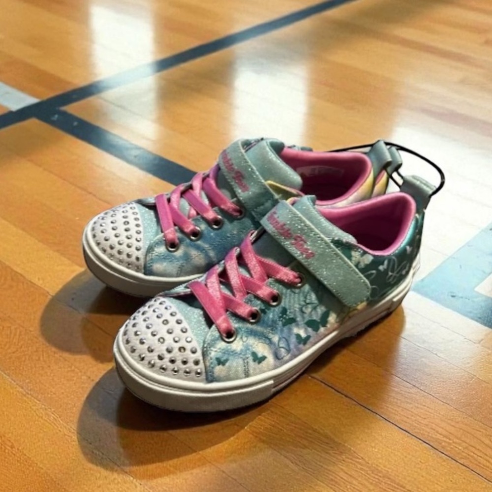 Twinkle Toes Girl’s Sneakers with Pink and Blue Accents lights on at the toe are